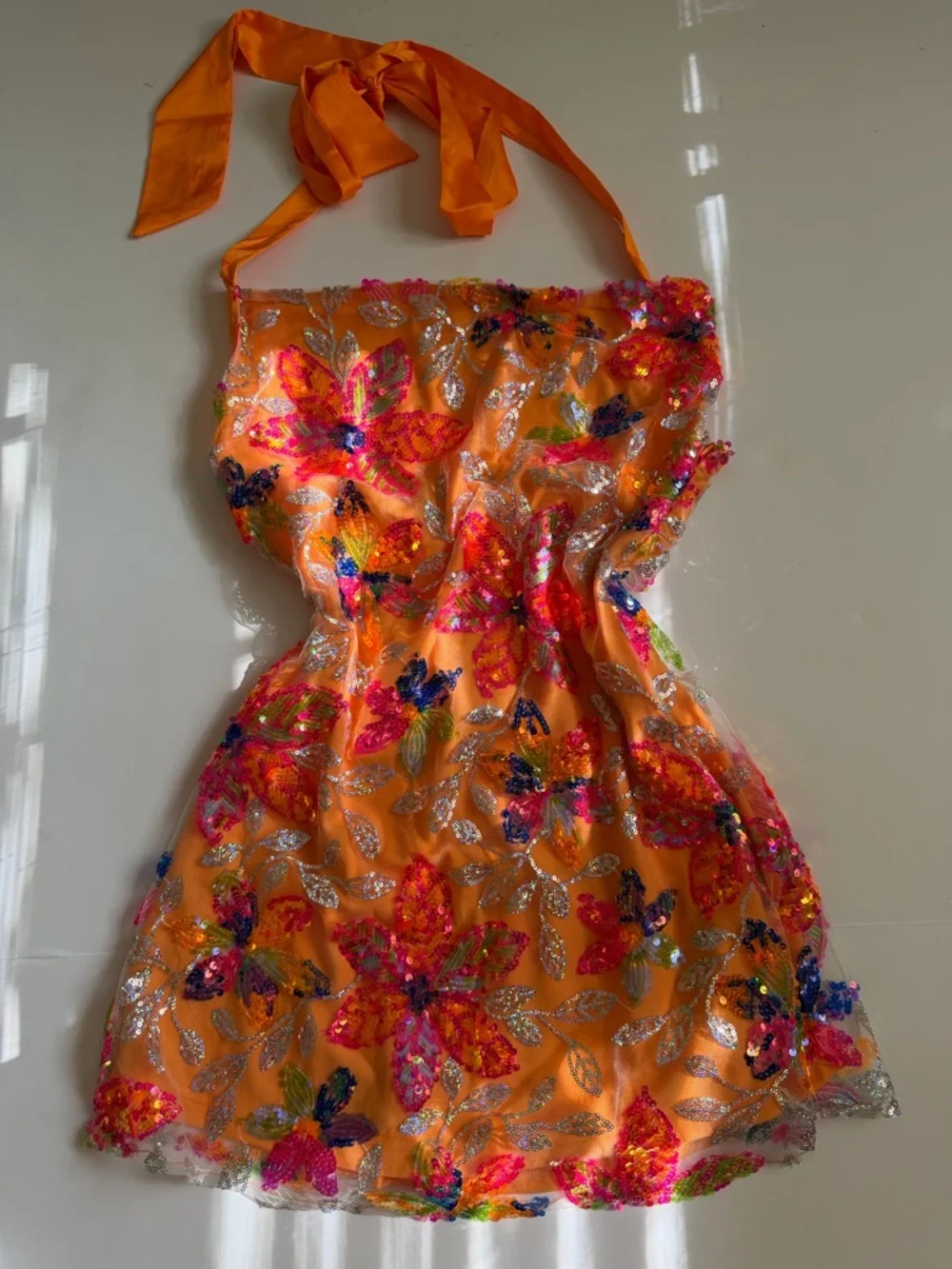 Selfie Leslie Orange Floral Sequin Halter Mini Dress - Picture 2 of 7